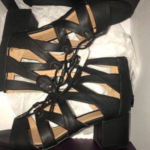 NEW SUMMER LACE UP BLOCK HEEL SANDALS SIZE 9 WIDE